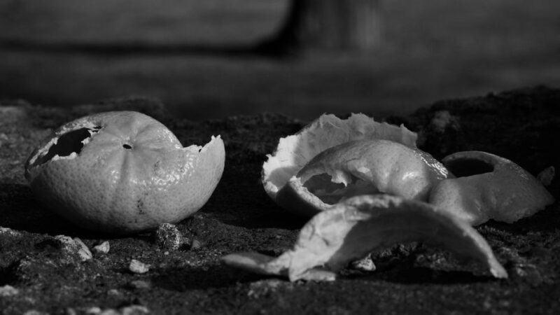 The Orange Peel Theory: What This Viral Relationship Trend Actually Reveals