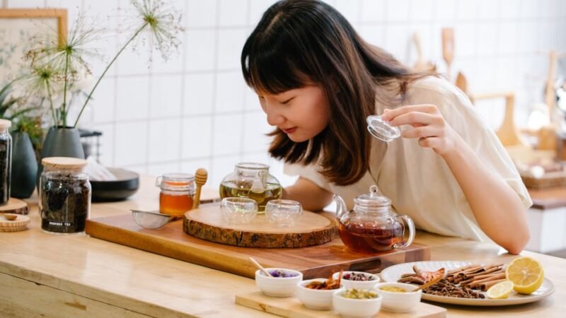 5 Herbal Teas That Are Genuinely Good for Your Digestive System
