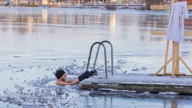 Cold Plunge Benefits: What Science Really Says