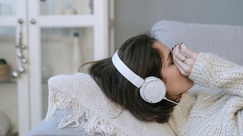 How to Reduce Cortisol Naturally: 12 Science-Backed Strategies