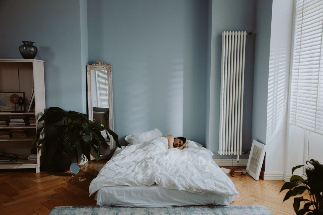 Mouth Taping for Sleep: Benefits, Risks, and What Science Says