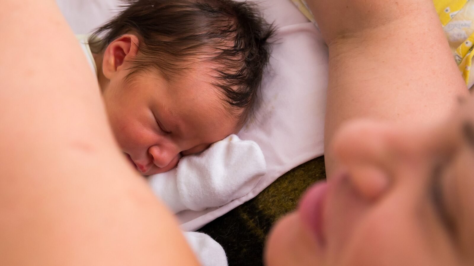 Postpartum Recovery Week by Week: What to Expect and When to Seek Help